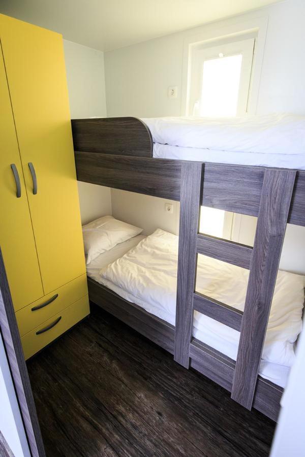 בפורטורוז Floating House Sea Queen מראה חיצוני תמונה
